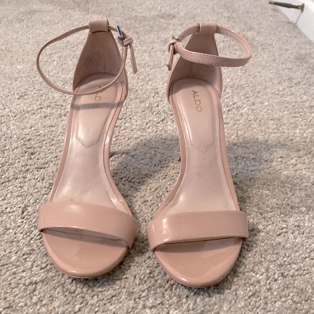 Aldo heels size 7.5
